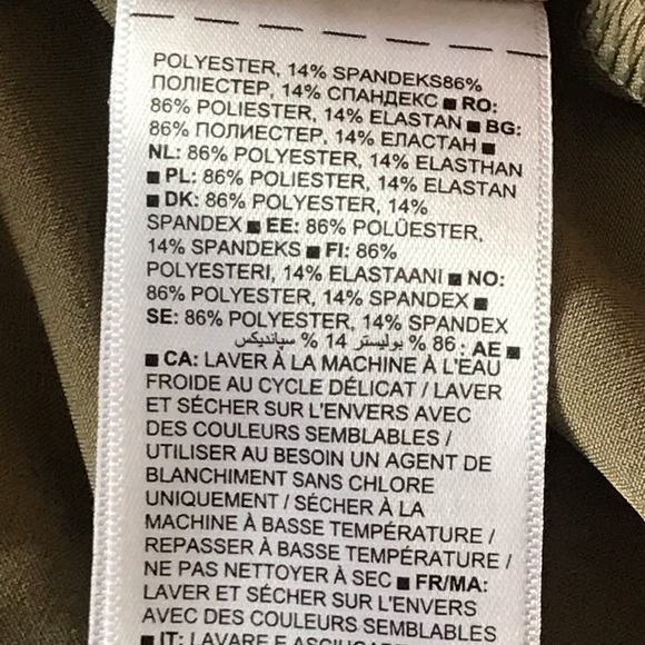 ATHLETA Wrinkle Resistant  Relaxed Fit Romper - Picture 11 of 11